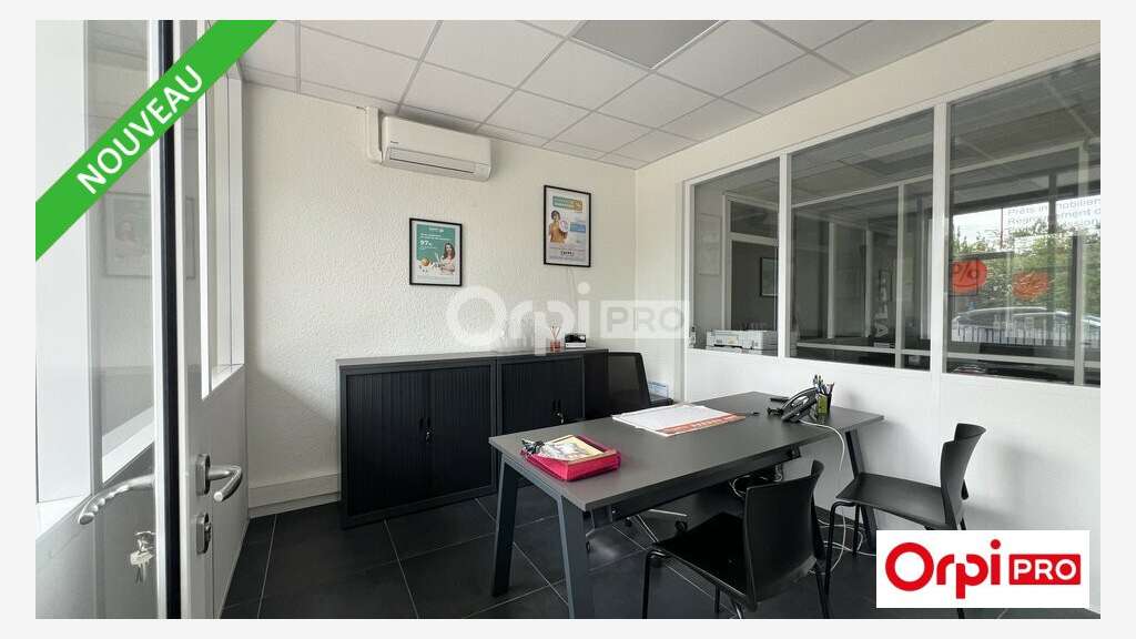 A louer local commercial 82,8m² à Romans sur Isère