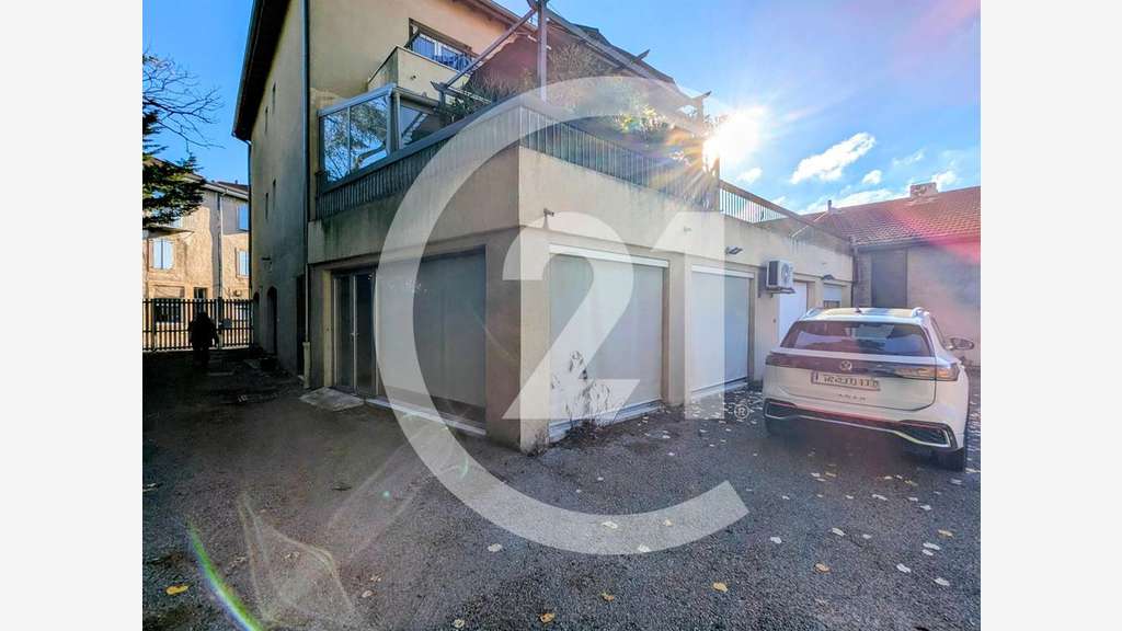 Location local commercial proche gare de Romans 