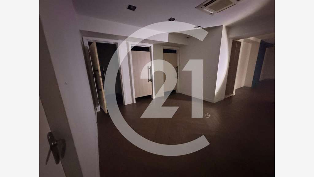A louer local 175m² Romans-sur-Isère Hyper Centre