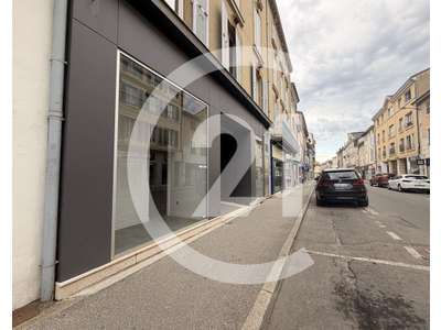 Location Locaux commerciaux - Boutiques à Romans-sur-Isère