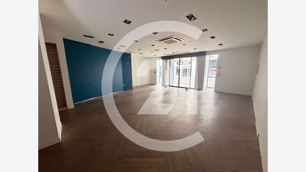 A louer local 175m² Romans-sur-Isère Hyper Centre