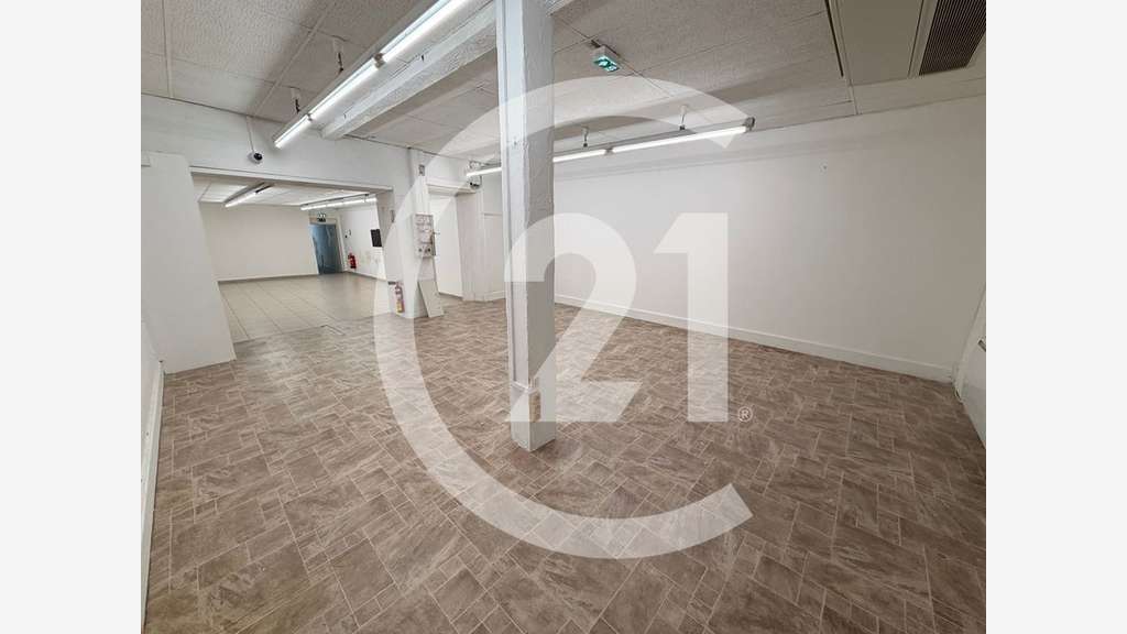 A louer local 210m² Romans-sur-Isère hyper centre