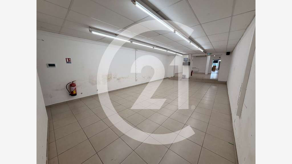 A louer local 210m² Romans-sur-Isère hyper centre