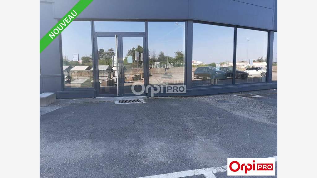 Local commercial de 125m² à louer à Bourg de Péage
