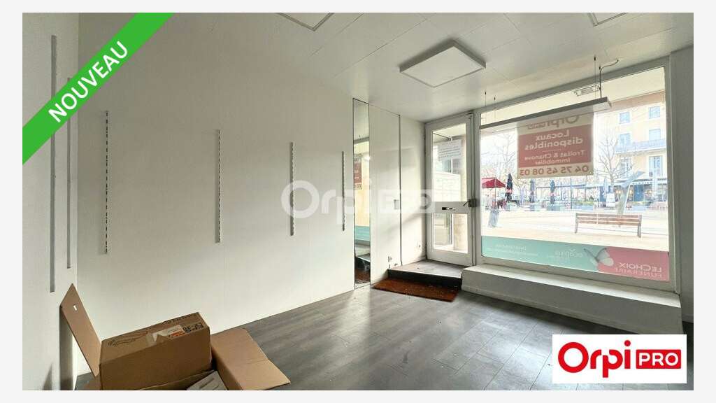 Local commercial à louer 46m² centre-ville Romans