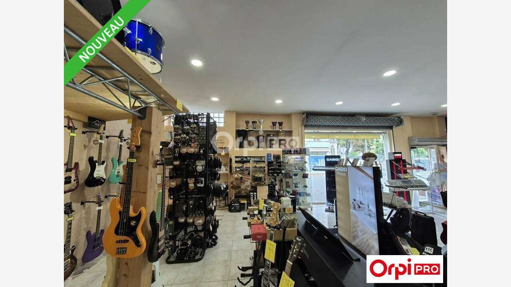 Local commercial 145m² à louer à Romans-sur-Isère