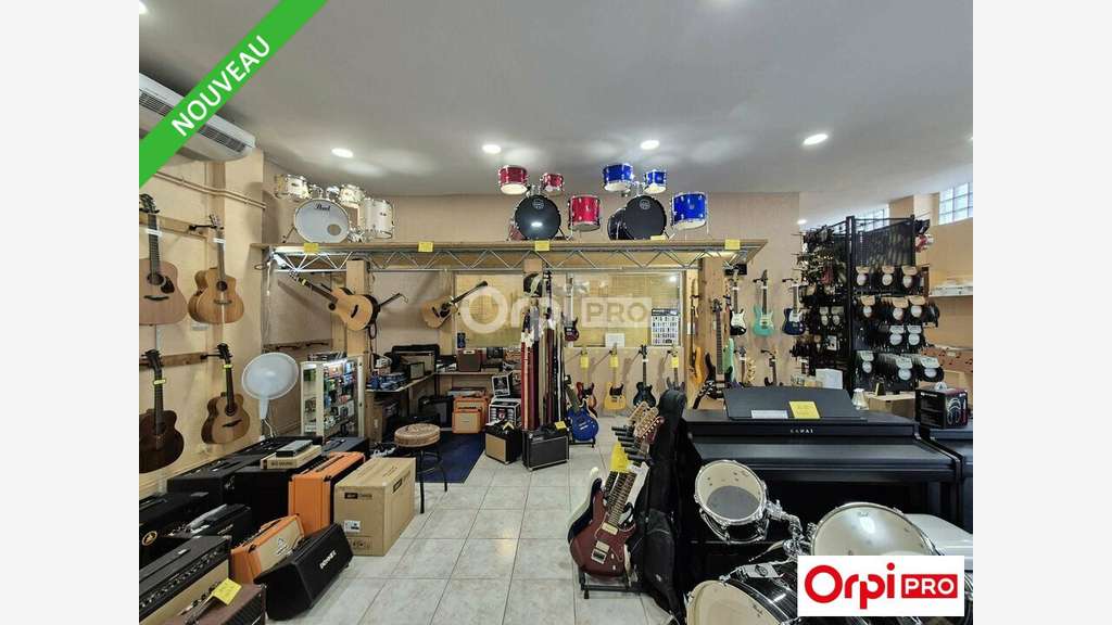 Local commercial 145m² à louer à Romans-sur-Isère