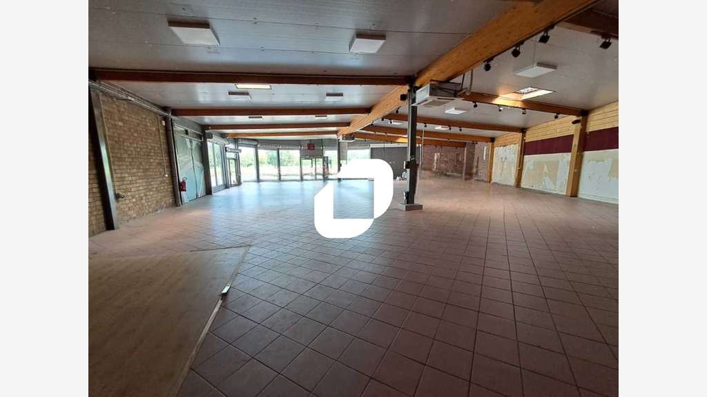 A louer Local commercial 740m² Roncq