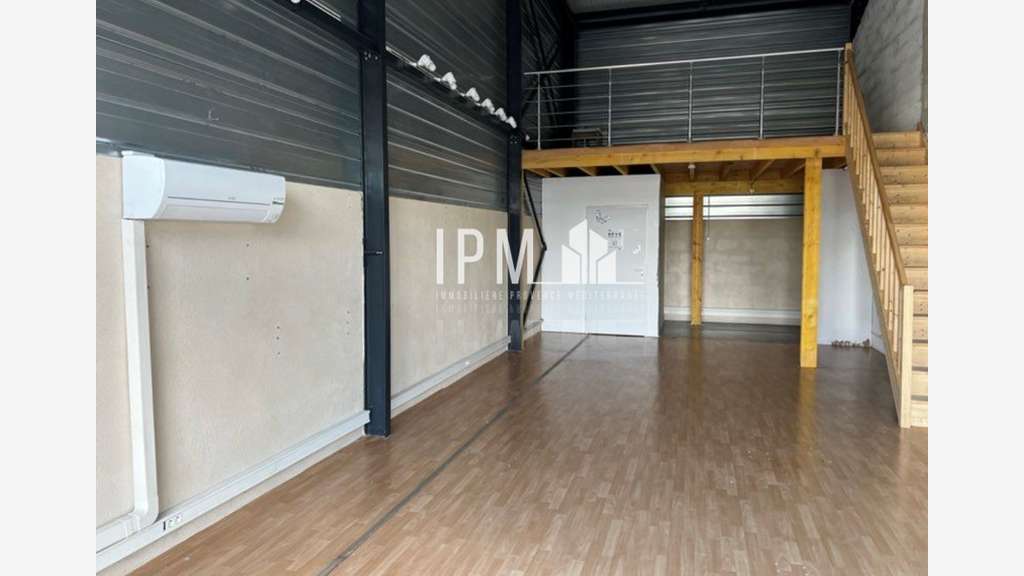 Local commercial 84m² Roquebrune Les Châtaigniers