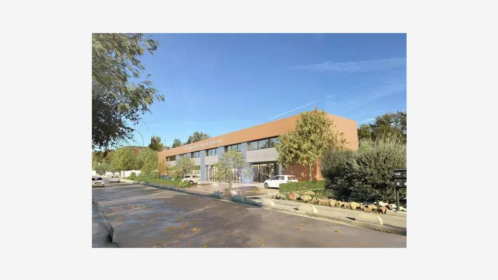 A louer local 116m² à Roquevaire ZAC Saint Estève