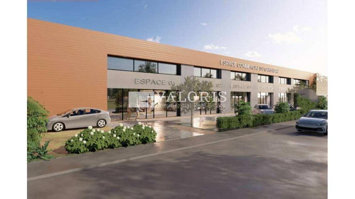 ROQUEVAIRE - LOCAL COMMERCIAL à louer