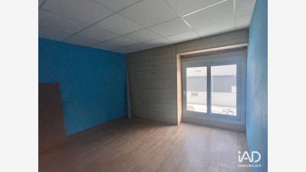 A louer entrepôt 100m² à Rotherens ZAC Artisan