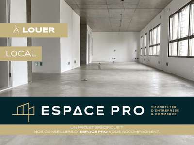 Local commercial 95m² brut de béton à louer à Rots
