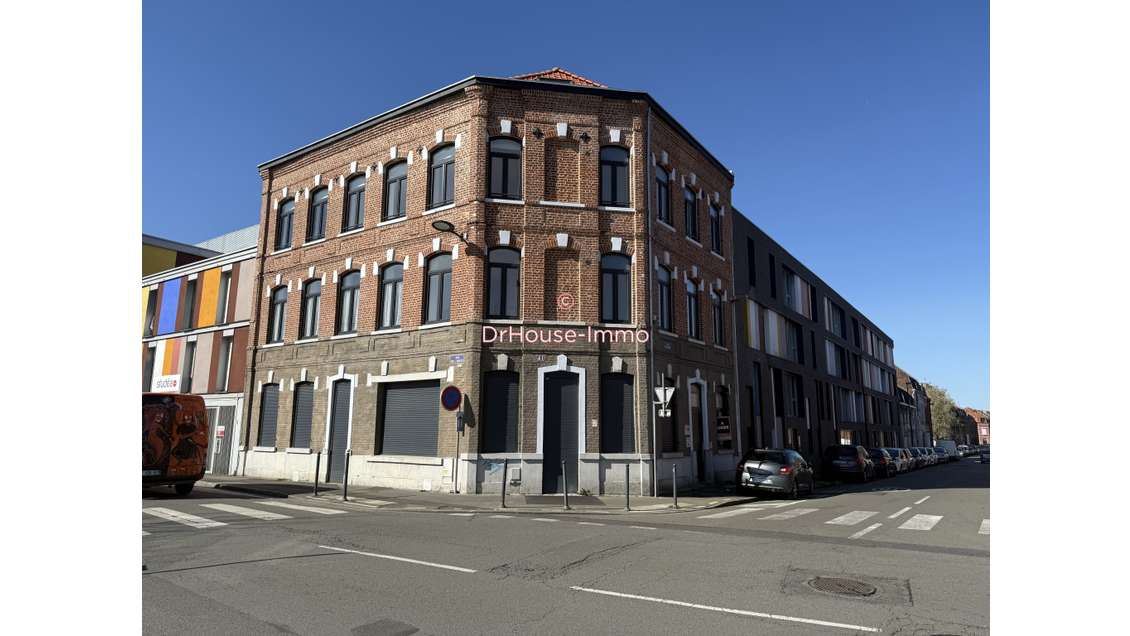 Local commercial 100m² + cave 65m² à Roubaix