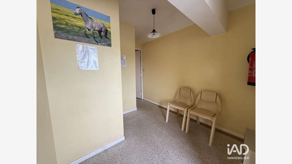 A louer local de 22m² + stationnement à Roubaix