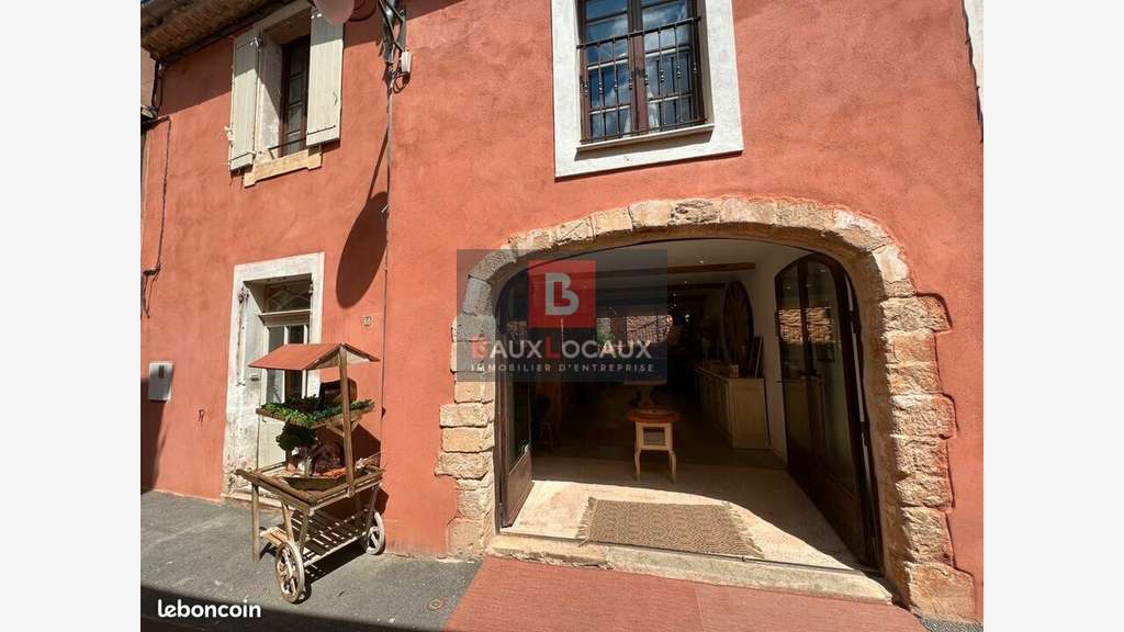 Local commercial de 36m² à louer Roussillon centre