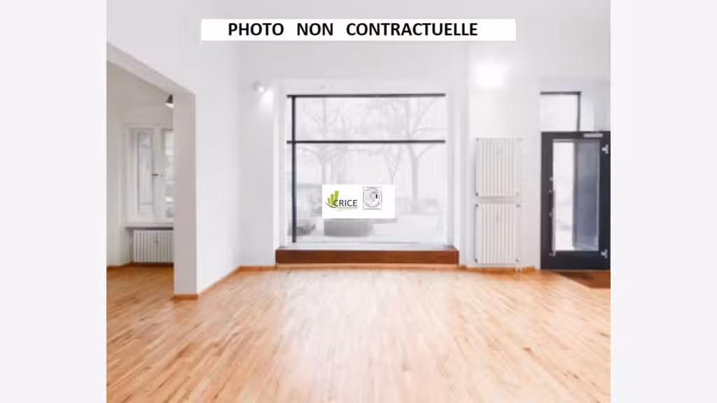 A louer local commercial 52m² à l'entrée de Royan