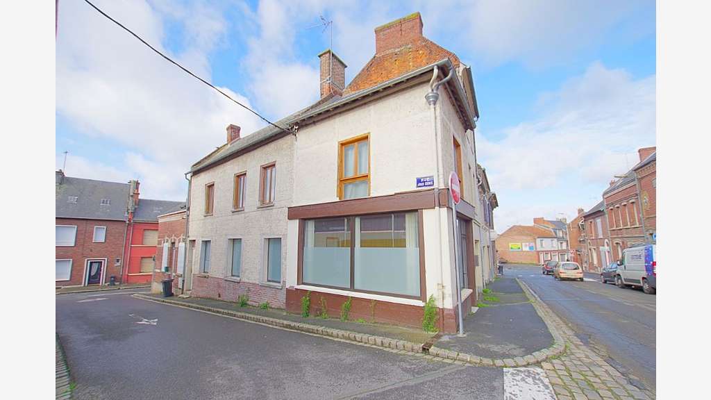 Local commercial 45m² à louer à Roye centre