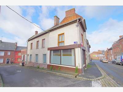 Local commercial 45m² à louer à Roye centre
