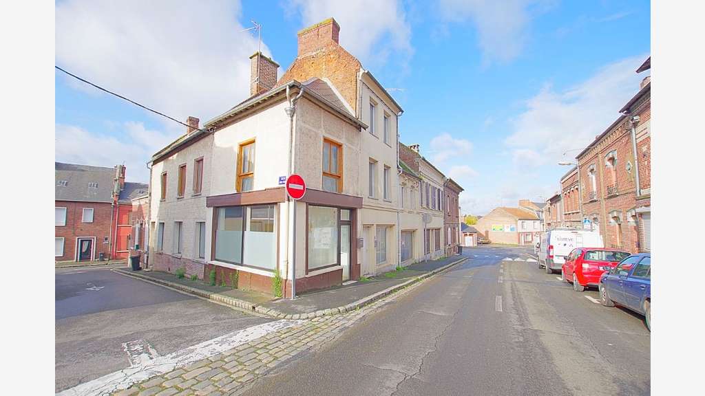 Local commercial 45m² à louer à Roye centre