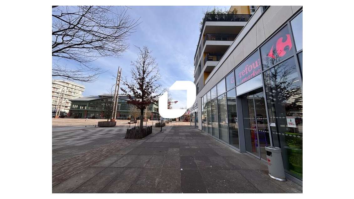 A louer Local commercial 171m² Rueil malmaison