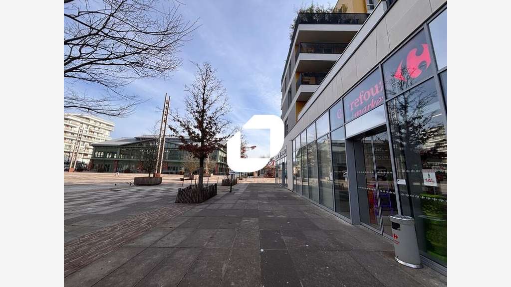 A louer Local commercial 171m² Rueil malmaison