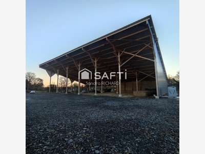 Hangar de stockage récent libre à Ruffigné