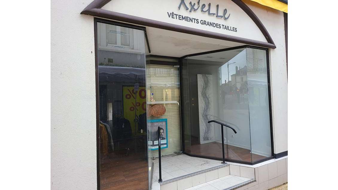 Loue commerce ou bureau de 68m² à Sable sur Sarthe