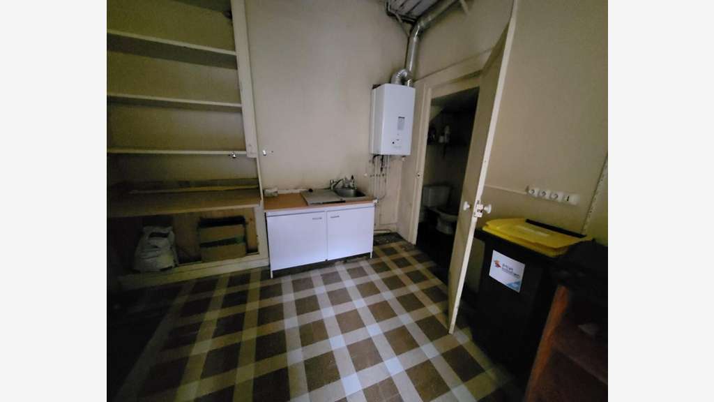 Loue commerce ou bureau de 68m² à Sable sur Sarthe