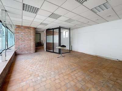 A louer local commercial 120m² à Sablé sur Sarthe