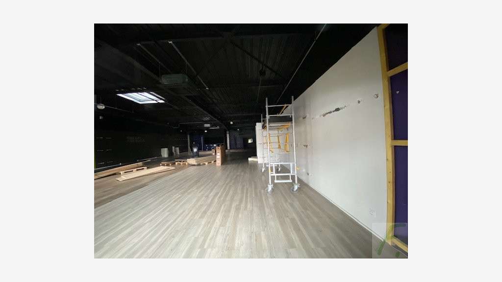 Location locaux 400m² à Saint-Alban-Leysse