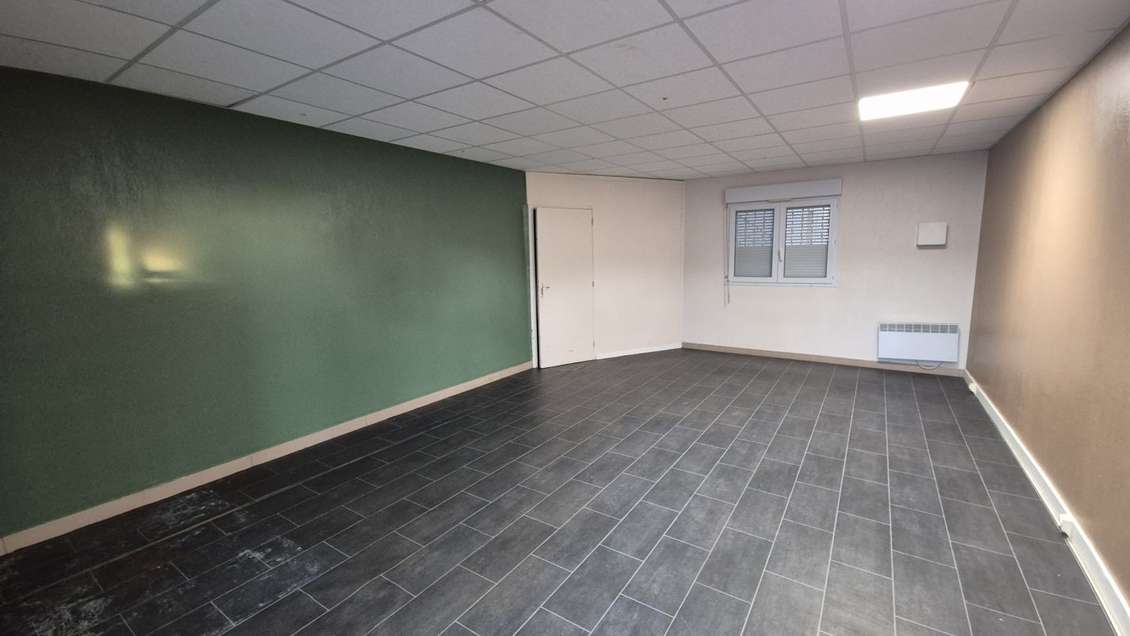 A louer local commercial de 34.47m² à Saint Aunès