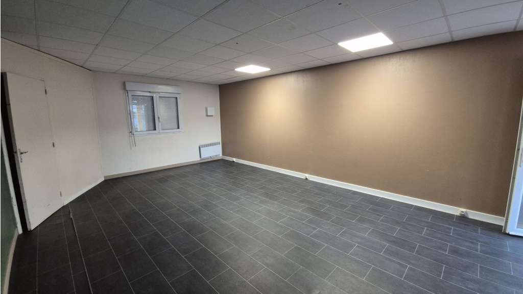 A louer local commercial de 34.47m² à Saint Aunès