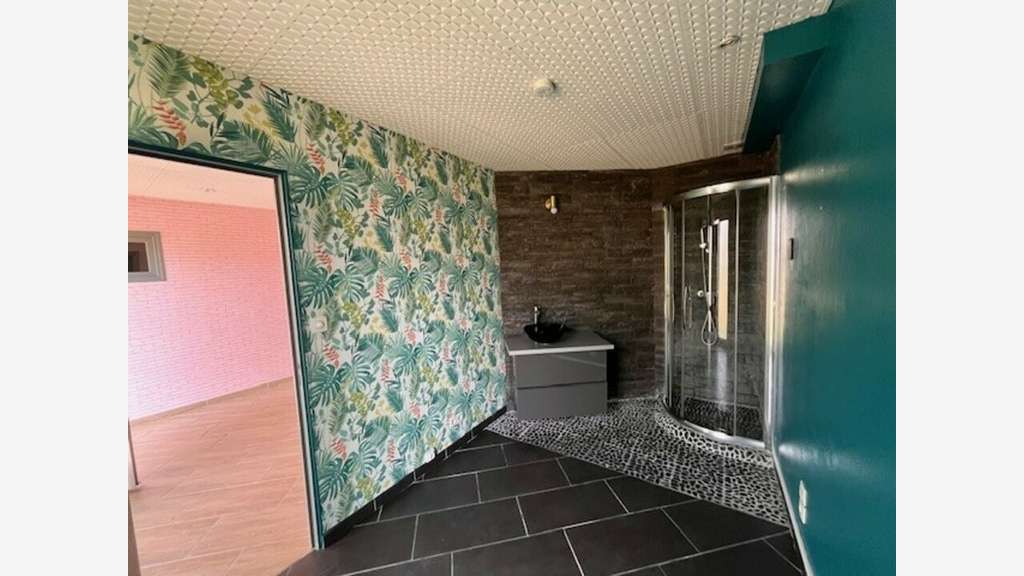 A louer local professionnel 40m² en RDC Saint Ave