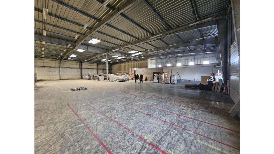 Cellule d'activité 1240m² à louer à Angers est