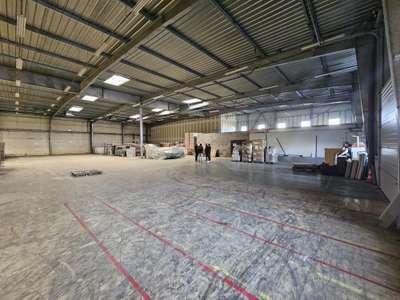 Cellule d'activité 1240m² à louer à Angers est