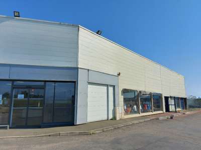 Location local 430m² empl N°1 à Saint-Berthevin