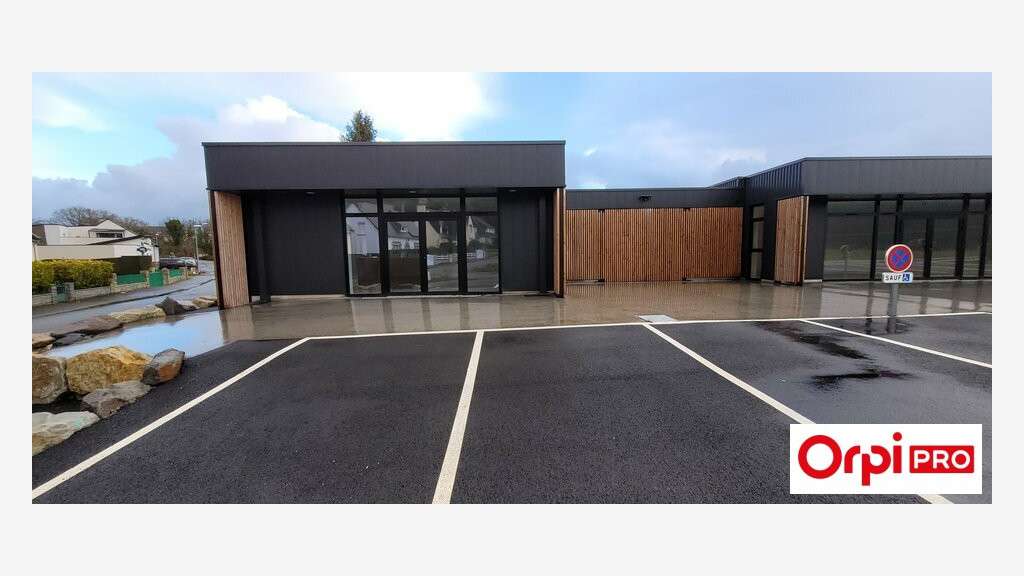 A louer local commercial 110m² St Brandan centre