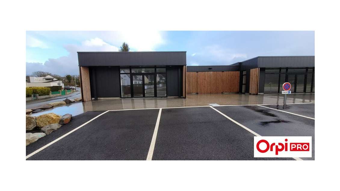 A louer local commercial 110m² St Brandan centre