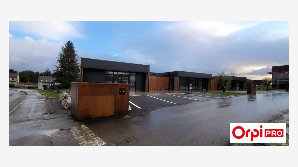 A louer local commercial 110m² St Brandan centre
