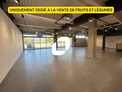Au coeur de la dynamique zone commerciale de Saint
