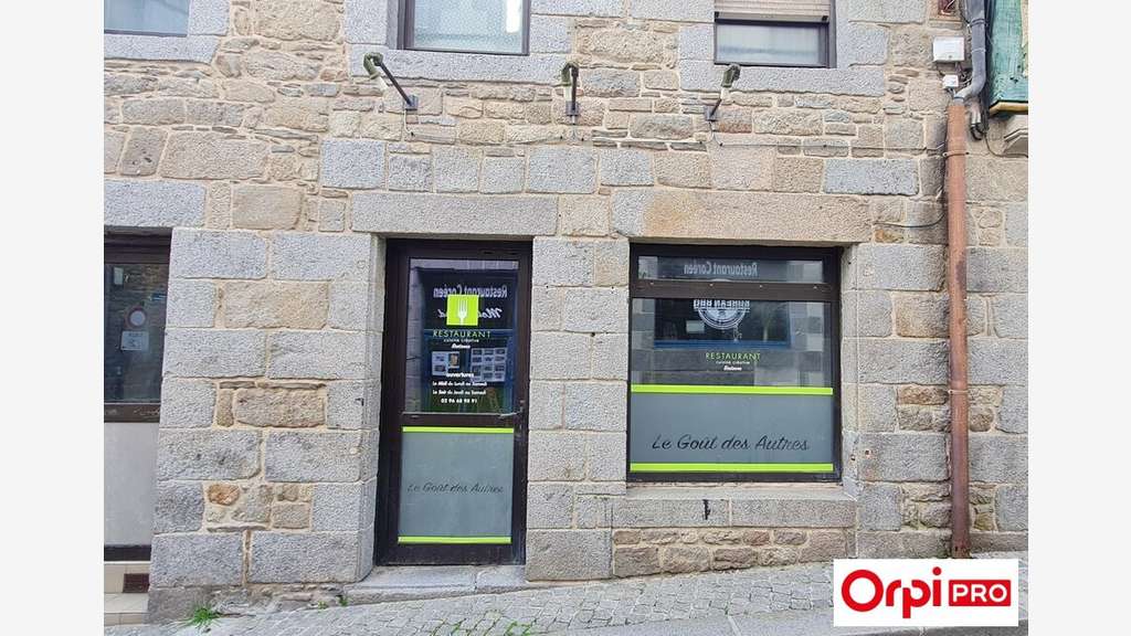 A louer local  61m² avec terrasse St-Brieuc centre