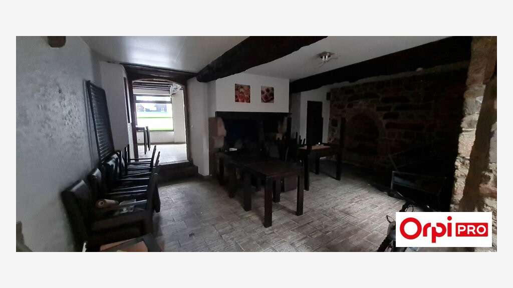 A louer local  61m² avec terrasse St-Brieuc centre