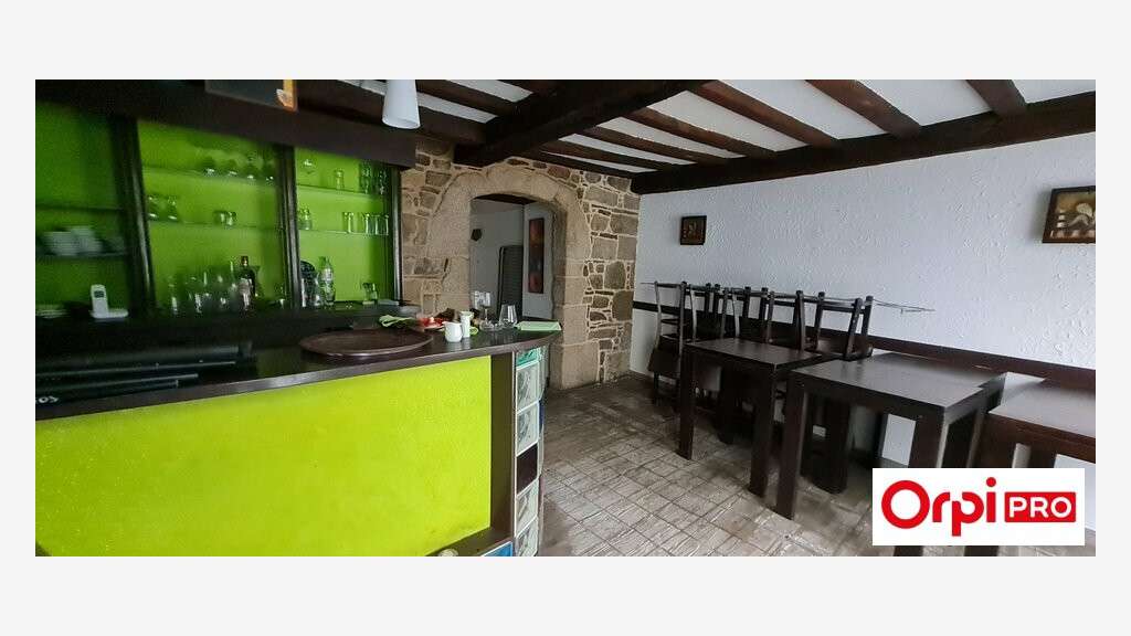 A louer local  61m² avec terrasse St-Brieuc centre