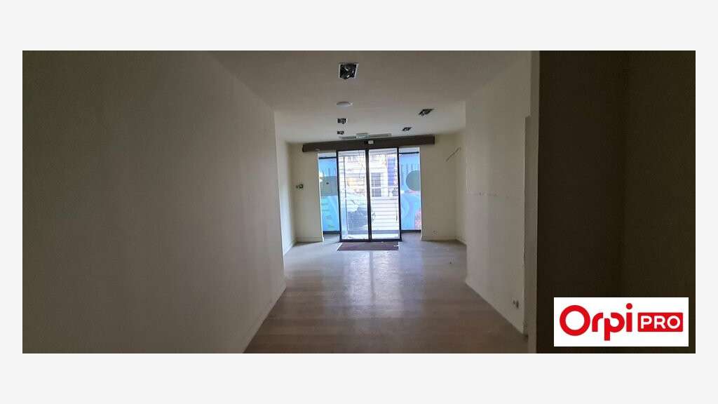 A louer local commercial 108m² en centre St Brieuc