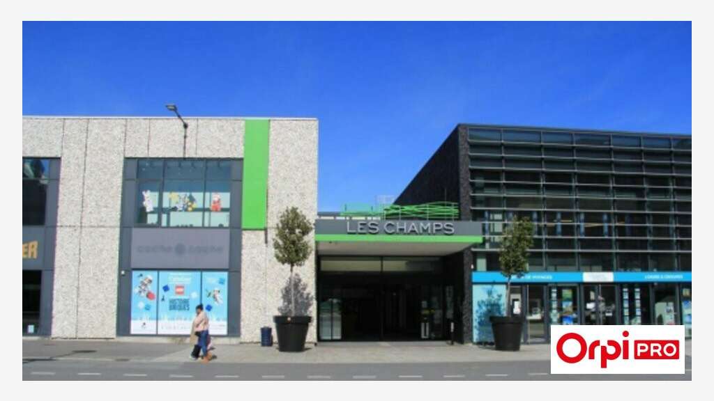Loue local 143m² centre cial Saint-Brieuc centre