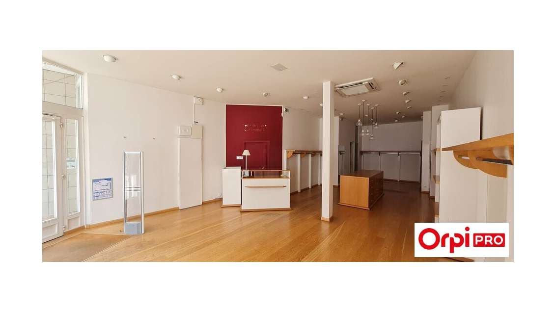 A louer local commercial 145m² centre St-Brieuc