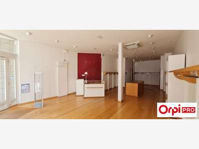 A louer local commercial 145m² centre St-Brieuc
