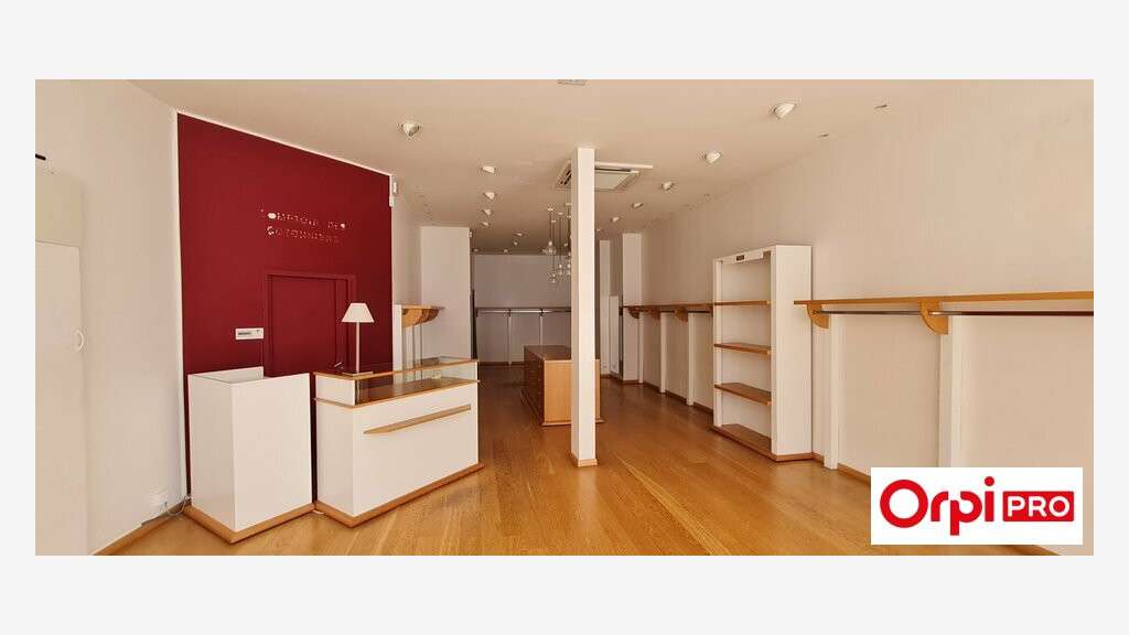 A louer local commercial 145m² centre St-Brieuc