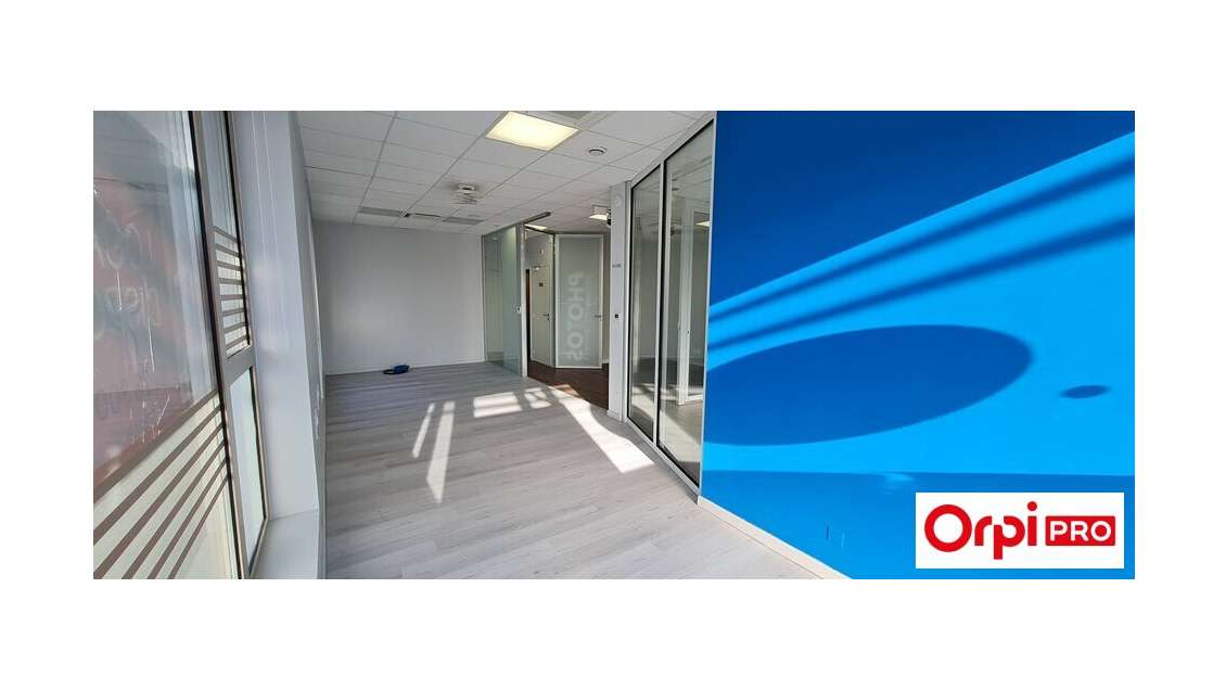 A louer local 90m² bonne visibilité à Saint-Brieuc